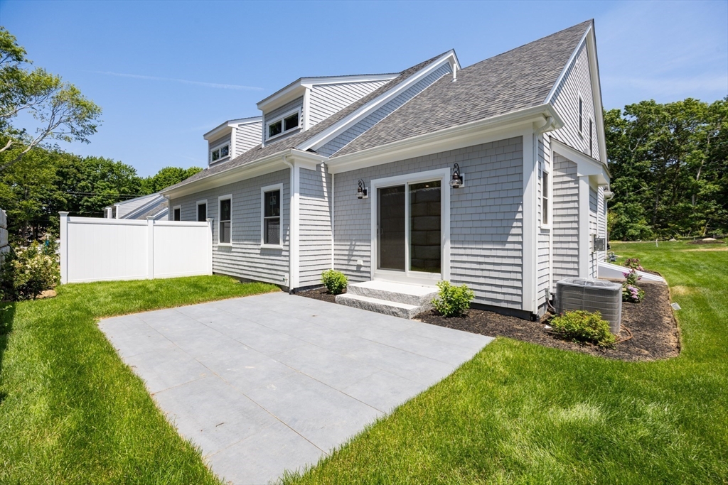 213 N Falmouth Hwy # 5a Property Photo 3