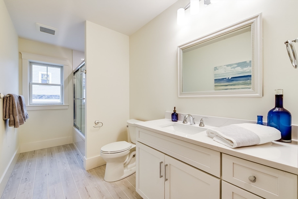 213 N Falmouth Hwy # 5a Property Photo 36