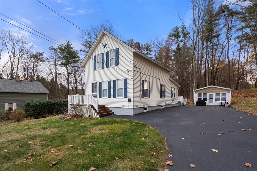 74 Durfee St Property Photo 2