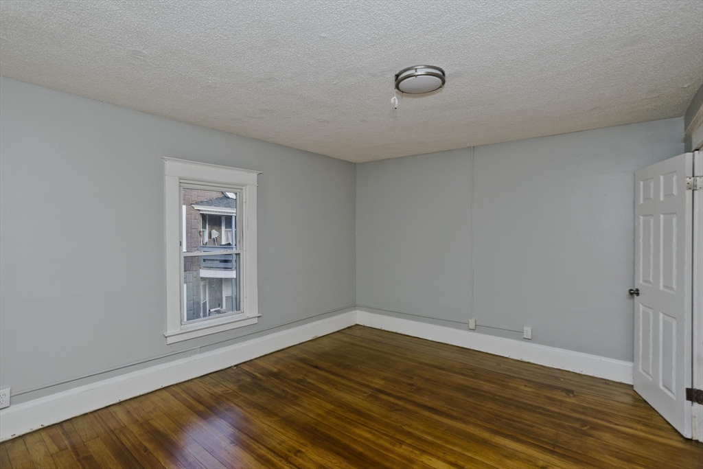 85 Congress Ave Property Photo 20