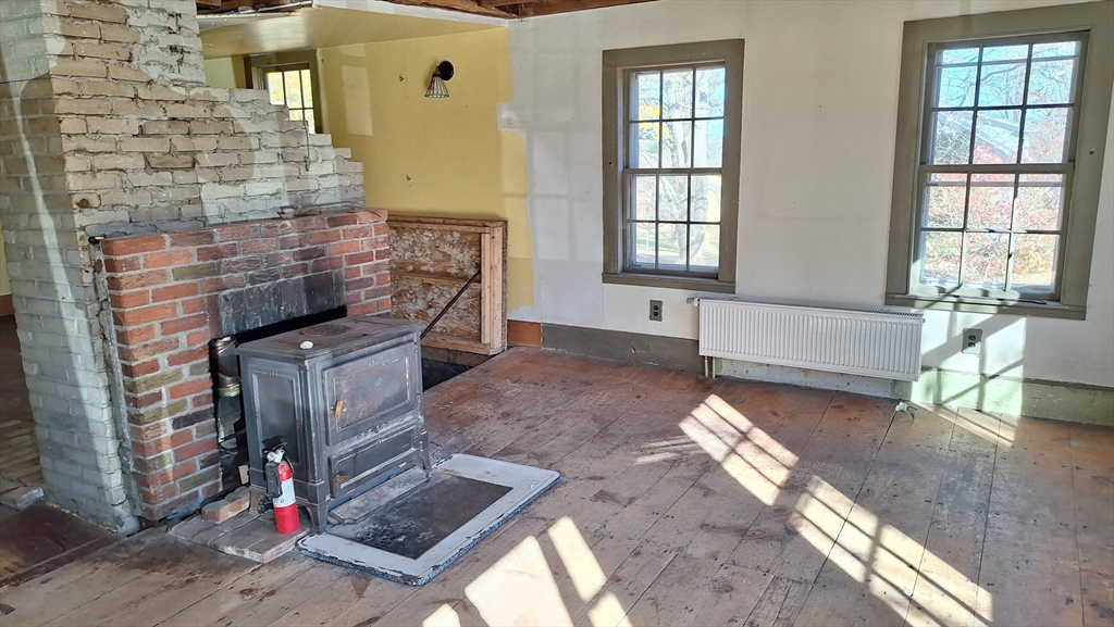 294 Boston Rd Property Photo 4