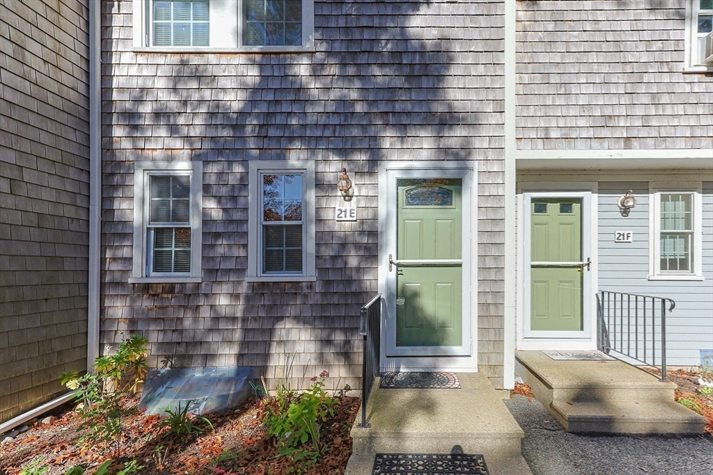 300 Falmouth Rd # 21e Property Photo 8