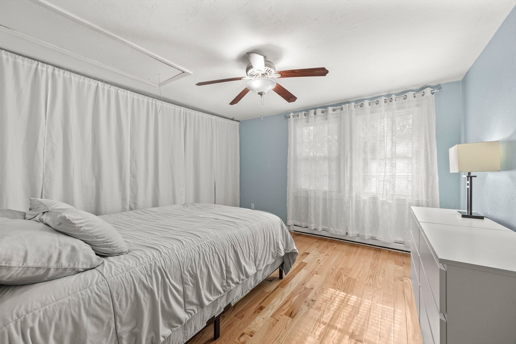 300 Falmouth Rd # 21e Property Photo 12