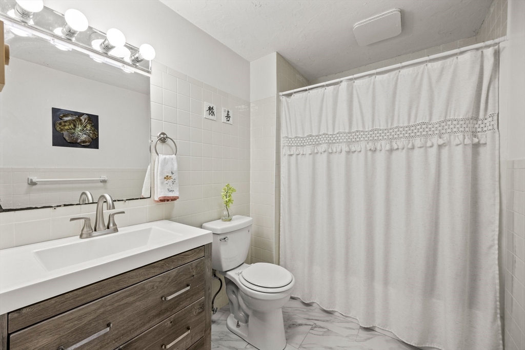 300 Falmouth Rd # 21e Property Photo 14