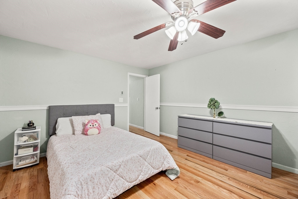 300 Falmouth Rd # 21e Property Photo 16