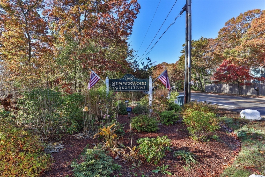 300 Falmouth Rd # 21e Property Photo 29