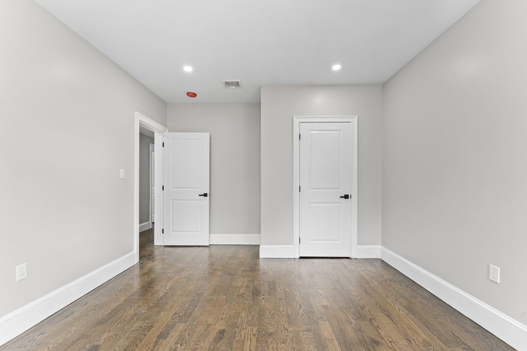 31 Draper St Property Photo 15