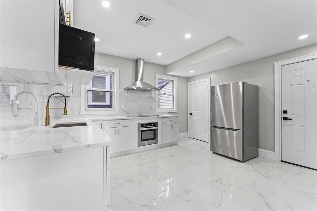 31 Draper St Property Photo 19