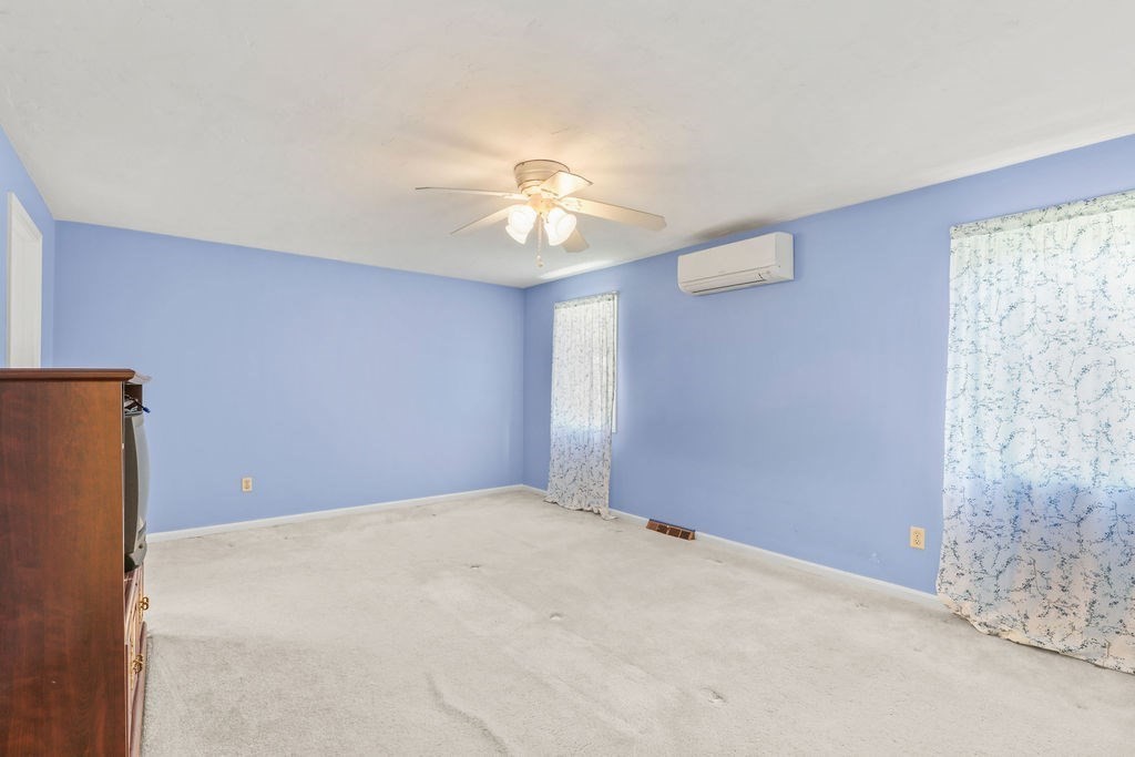 88 Pheasant Lane Property Photo 24
