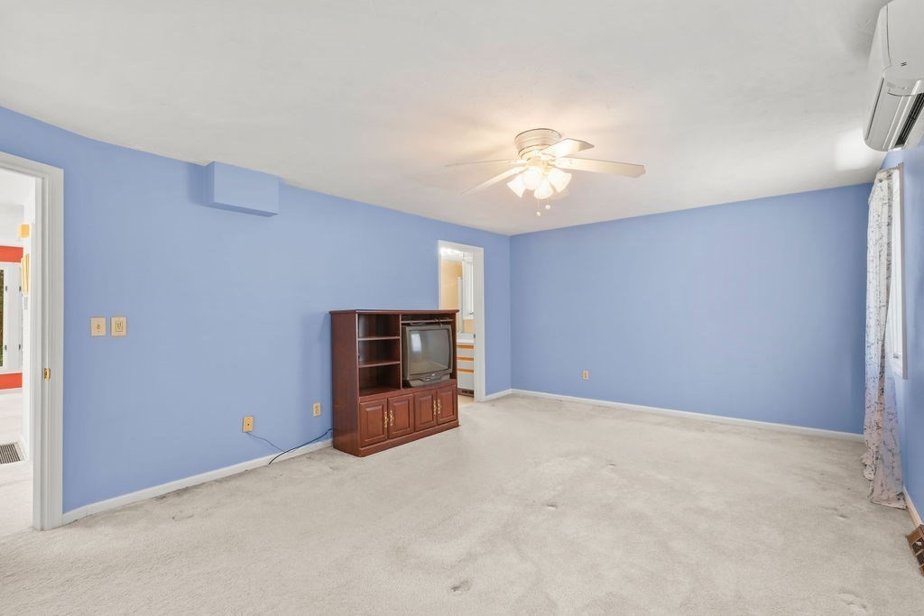 88 Pheasant Lane Property Photo 25