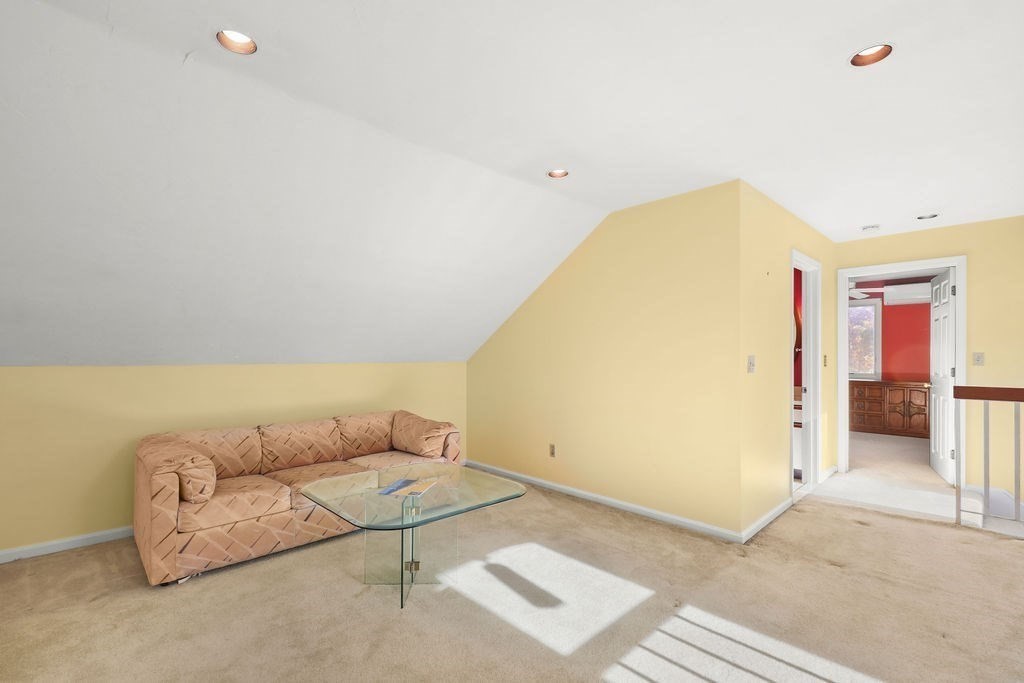 88 Pheasant Lane Property Photo 35