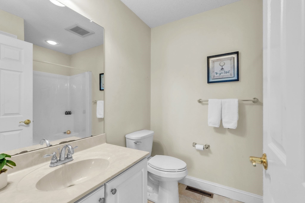 3 Lodge Ln # 3 Property Photo 17