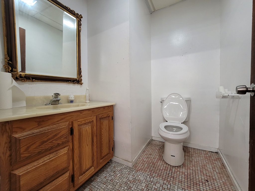 18 Pocasset St. # 403 Property Photo 13