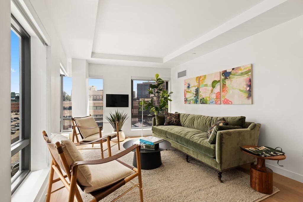771 Beacon St. # 1010 Property Photo 1