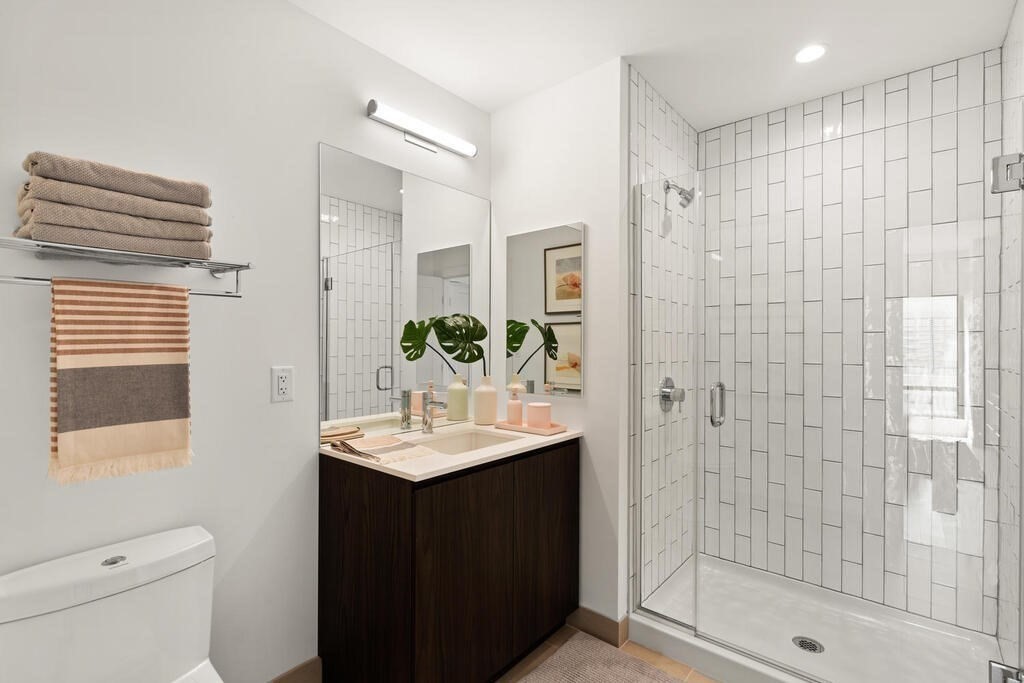 771 Beacon St. # 1010 Property Photo 4