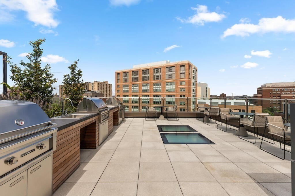 771 Beacon St. # 1010 Property Photo 9