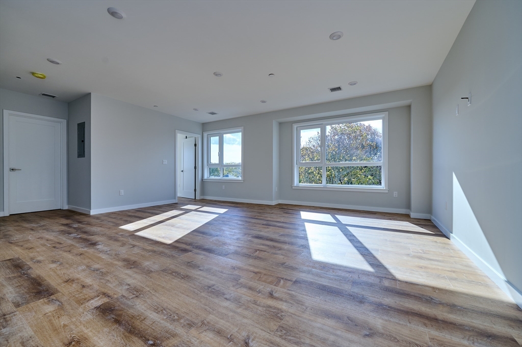 510 Willard Street # 406 Property Photo 4
