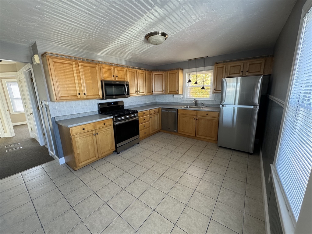 42 Jefferson Ave # 2 Property Photo 1