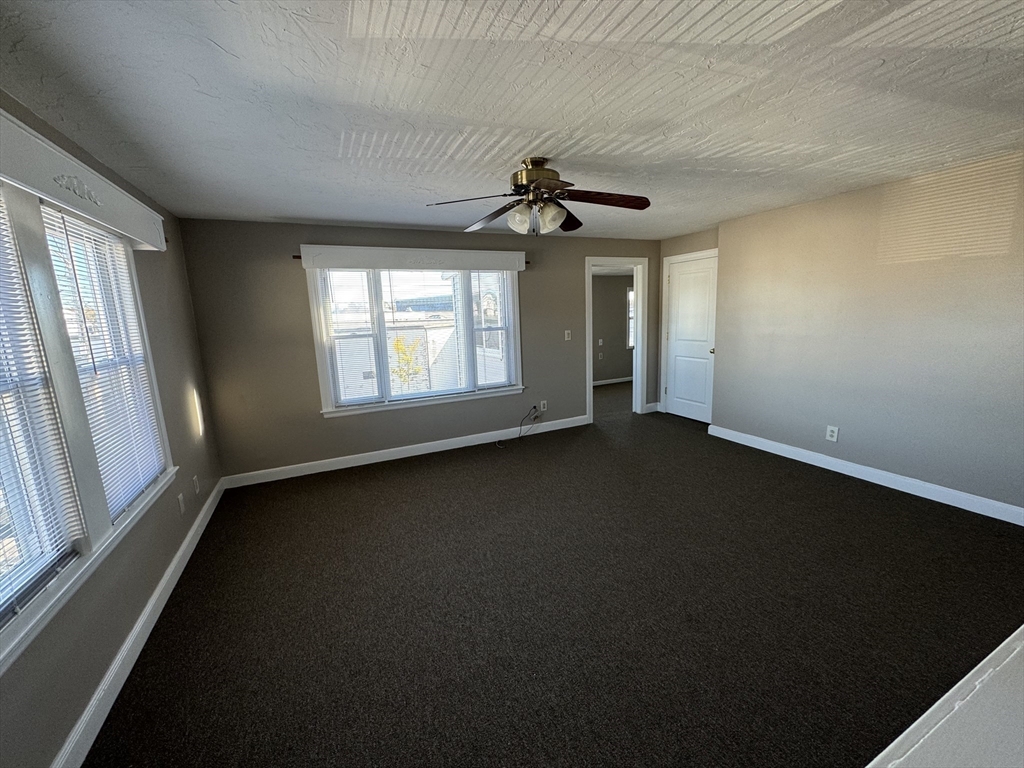 42 Jefferson Ave # 2 Property Photo 4