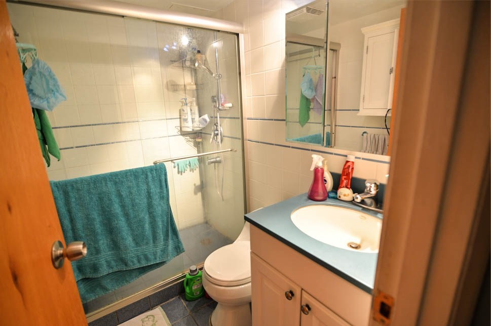 11 Commonwealth Ct # 8 Property Photo 8