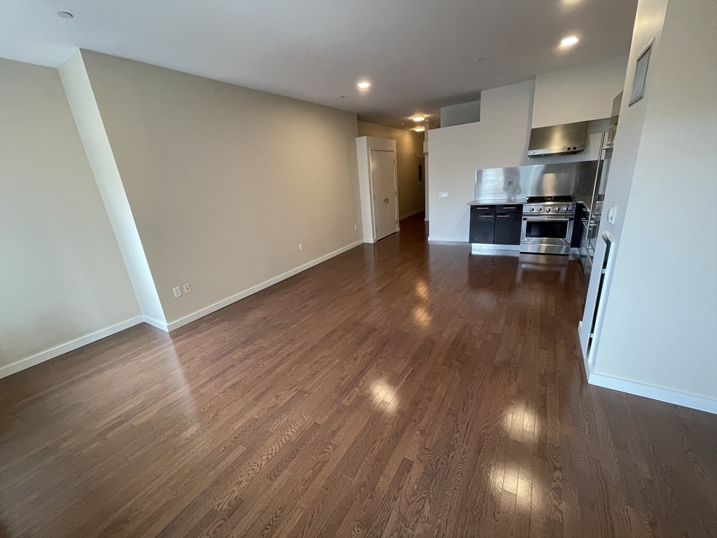 88 Kingston St # 6b Property Photo 16
