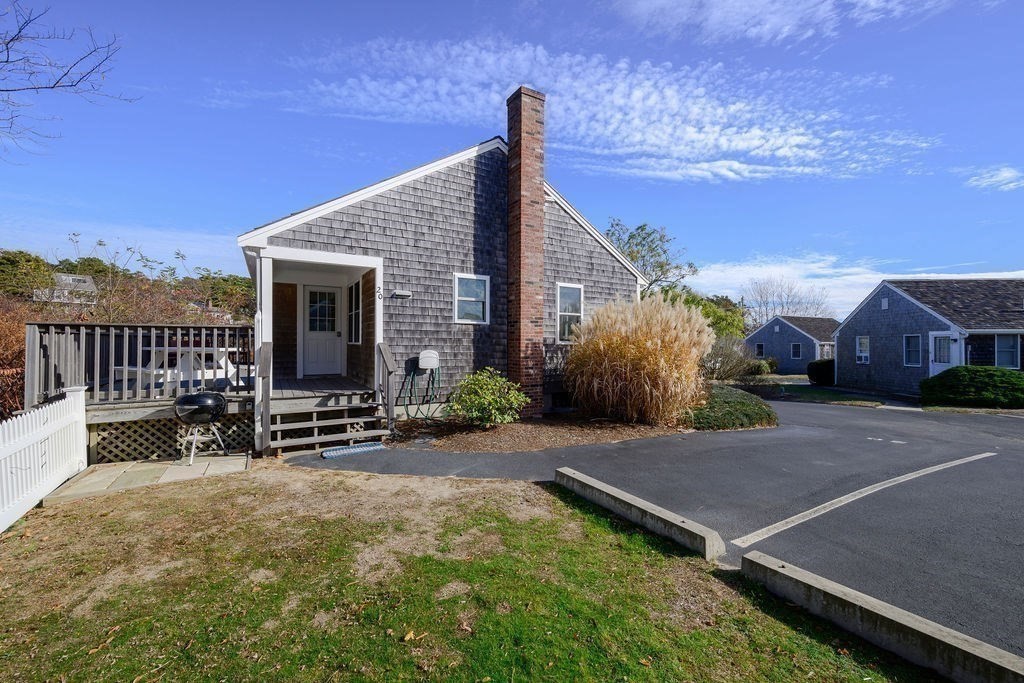 275 Kendrick Ave # T Property Photo 33