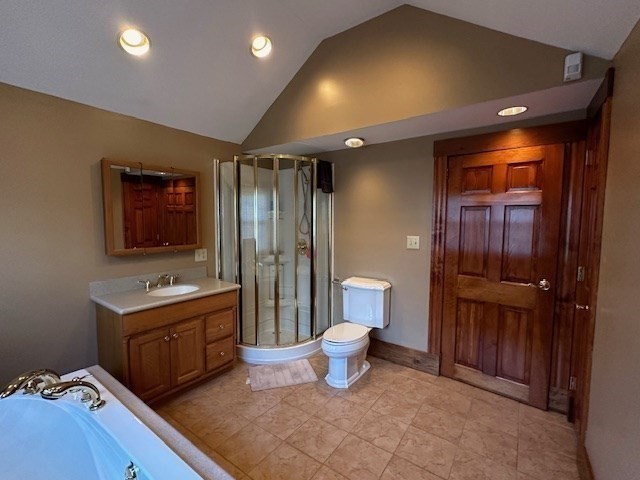390 Howe St Property Photo 23