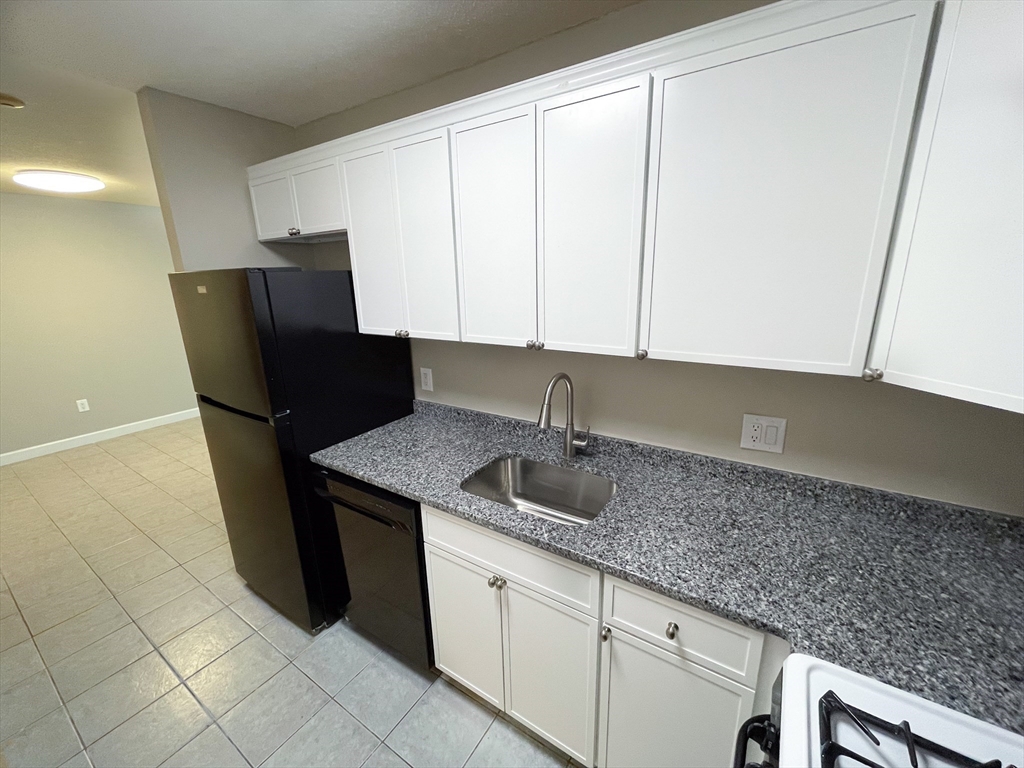 28 Kenmar Dr # 267 Property Photo 8