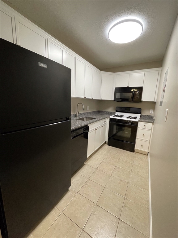 28 Kenmar Dr # 267 Property Photo 9