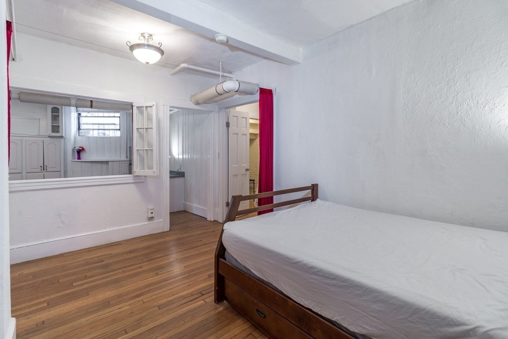 501 Beacon Street # 1 Property Photo 3