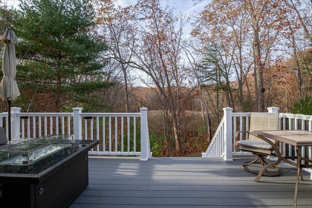 75 Pheasant Run Ct Property Photo 7