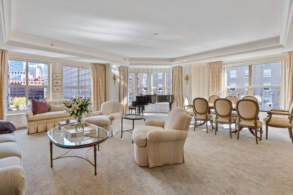 300 Boylston St # 517 Property Photo 1