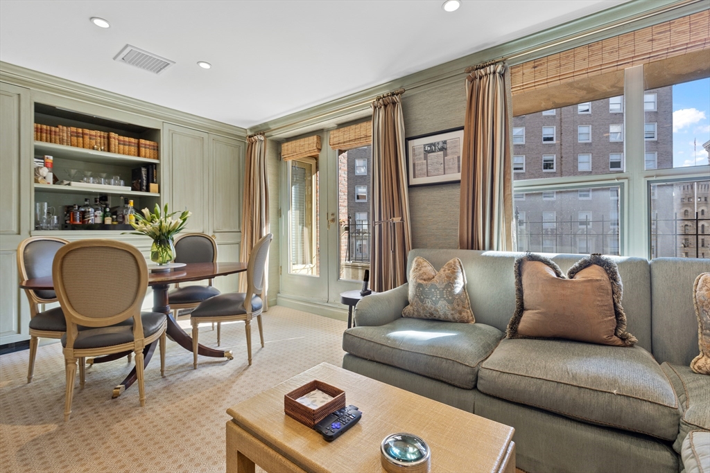 300 Boylston St # 517 Property Photo 8
