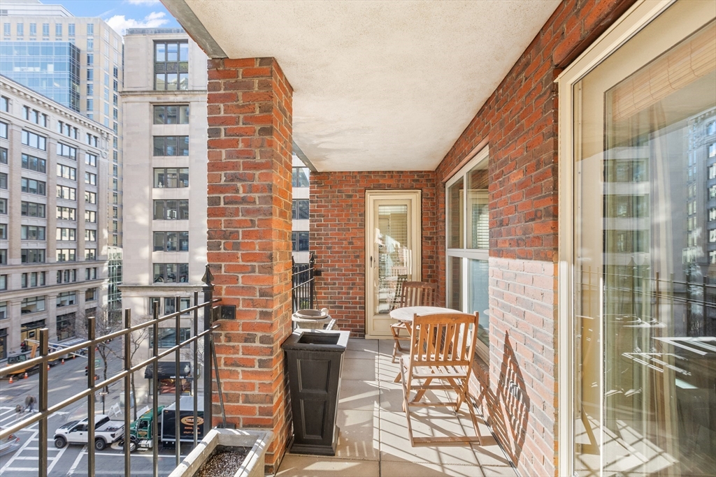300 Boylston St # 517 Property Photo 10