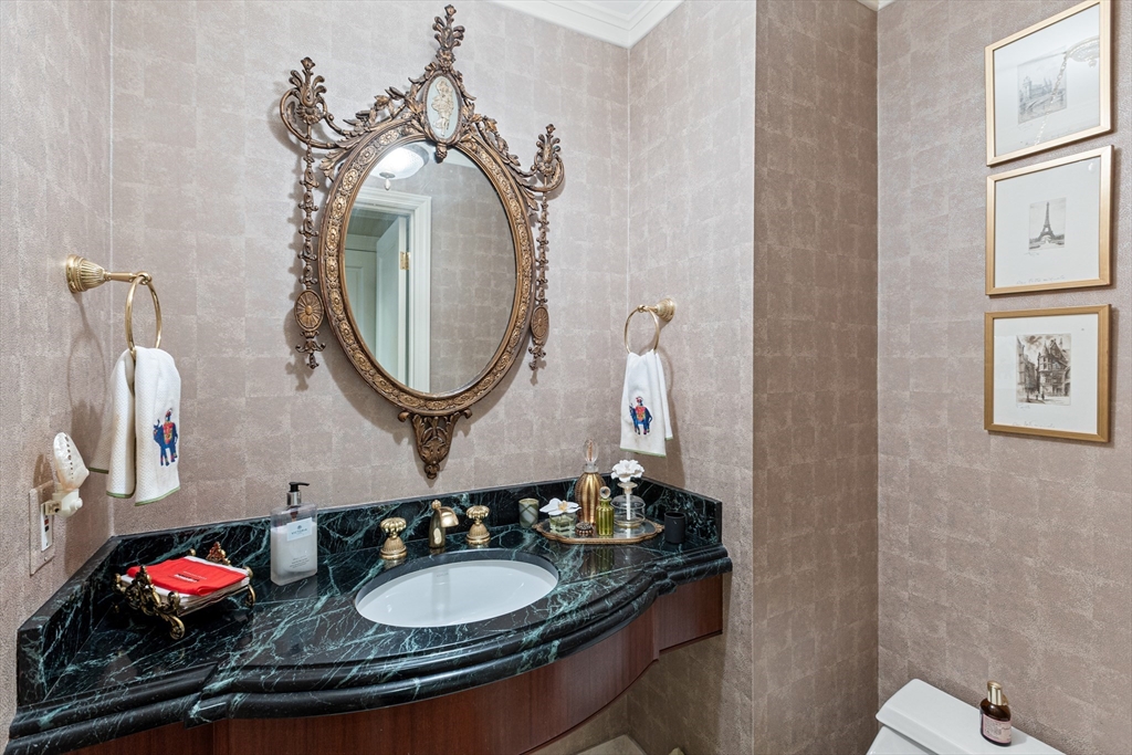 300 Boylston St # 517 Property Photo 11