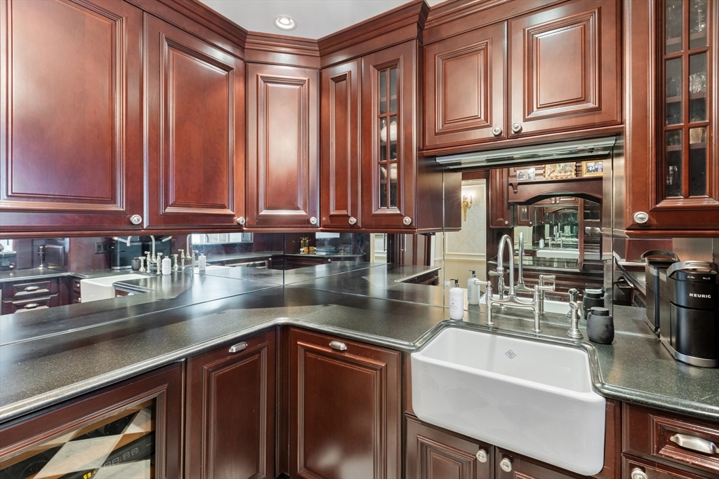 300 Boylston St # 517 Property Photo 16
