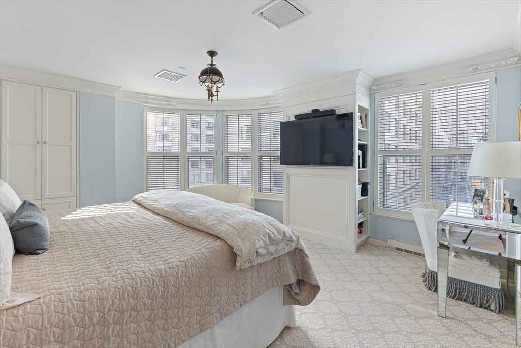 300 Boylston St # 517 Property Photo 21