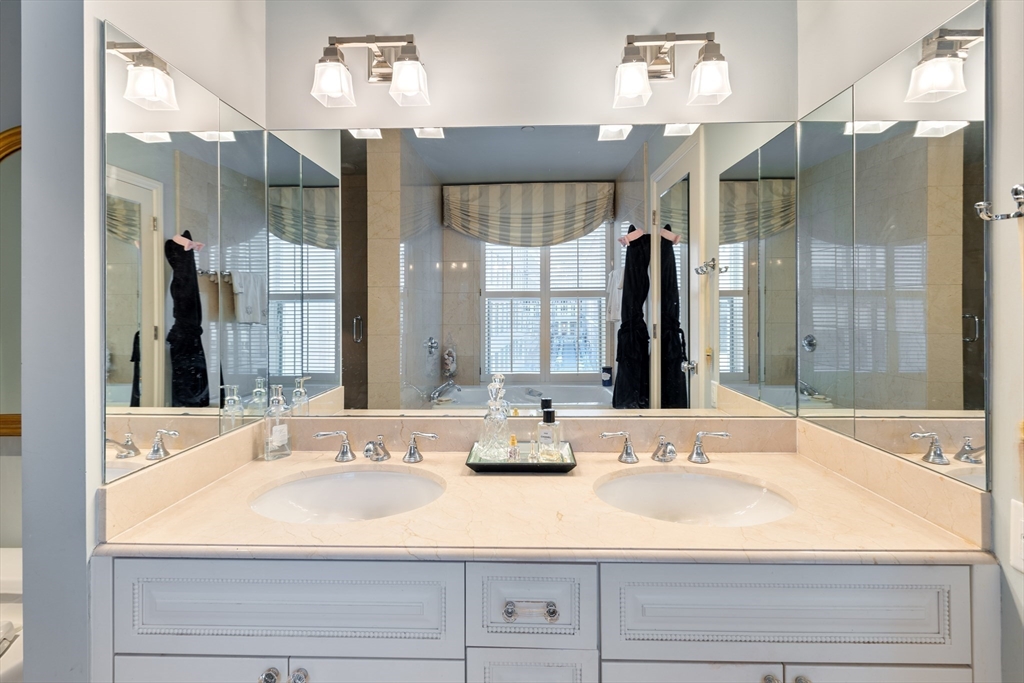 300 Boylston St # 517 Property Photo 26