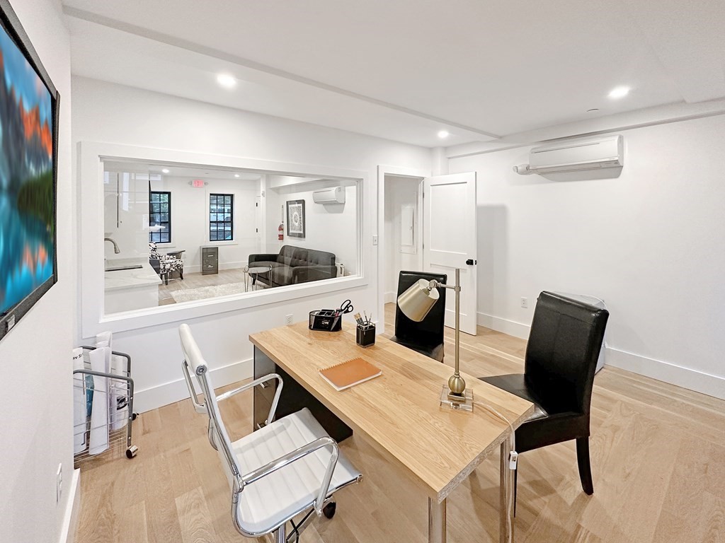 21-23 Middle # A Property Photo 10