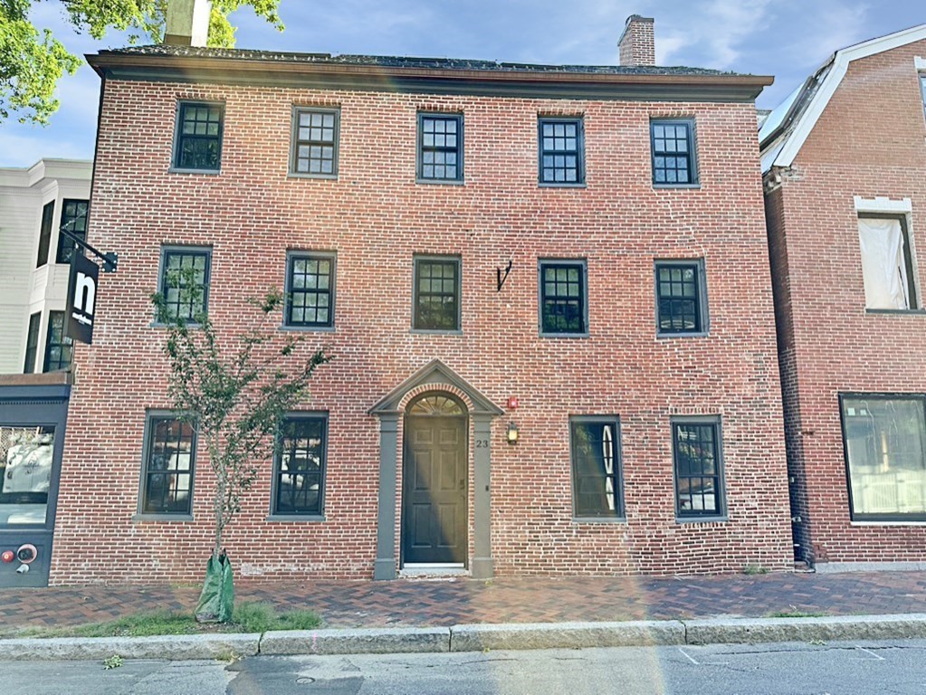 21-23 Middle # A Property Photo 16