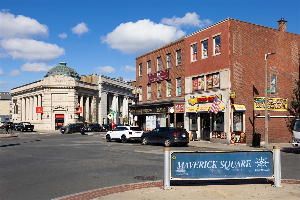 46-48 Maverick Square Property Photo 4