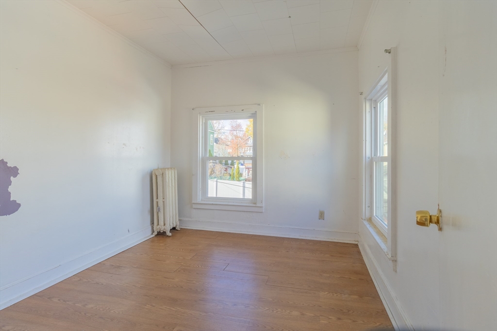 219 Pine St Property Photo 30