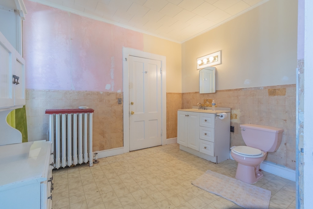 219 Pine St Property Photo 31