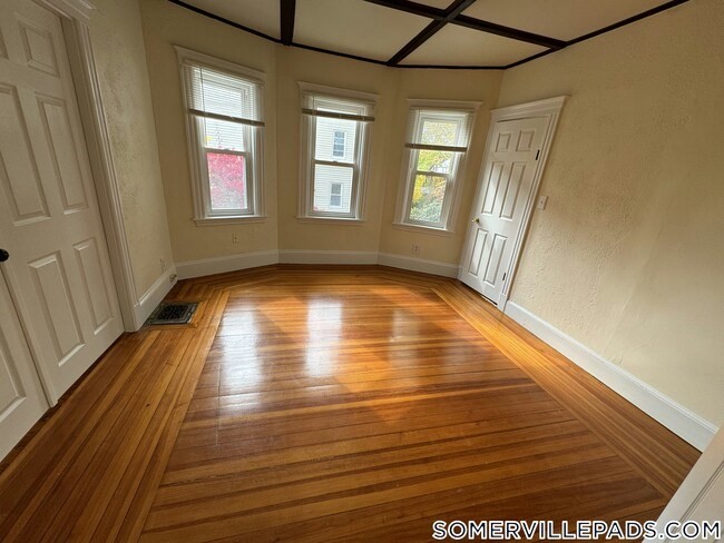 113 Yorktown Street # 1 Property Photo 2