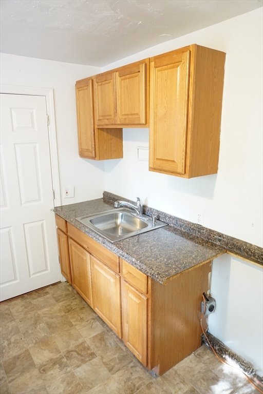 85 Beech St Property Photo 17