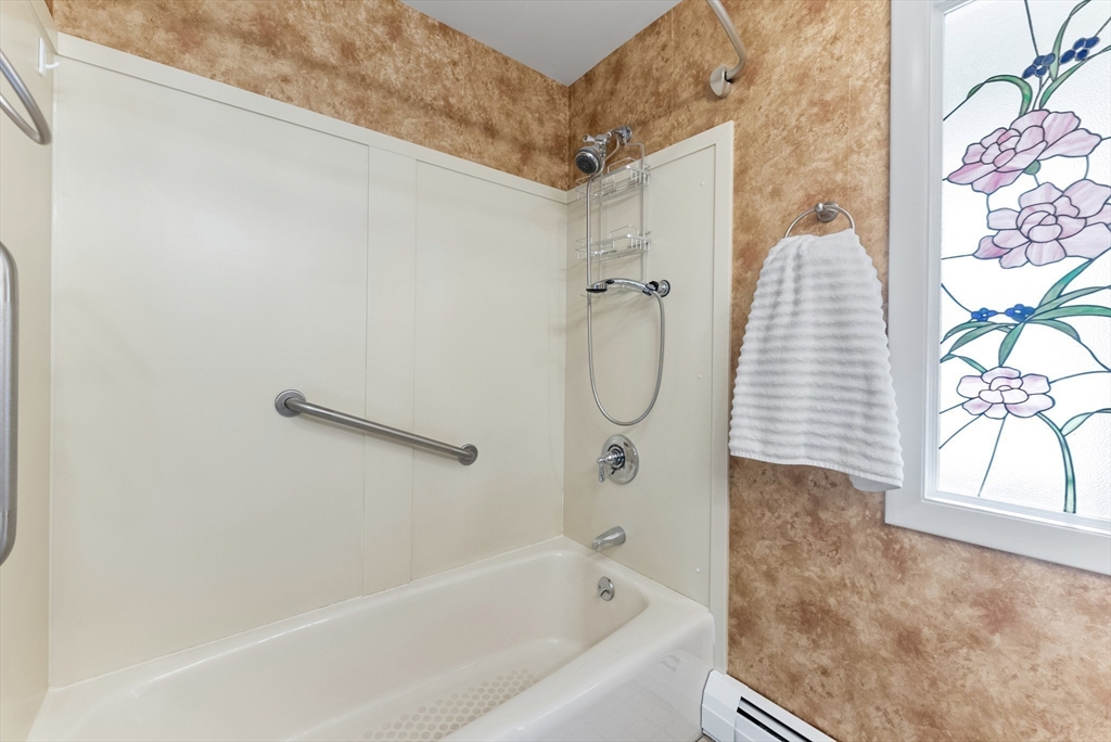 14 Glenn Dr Property Photo 25