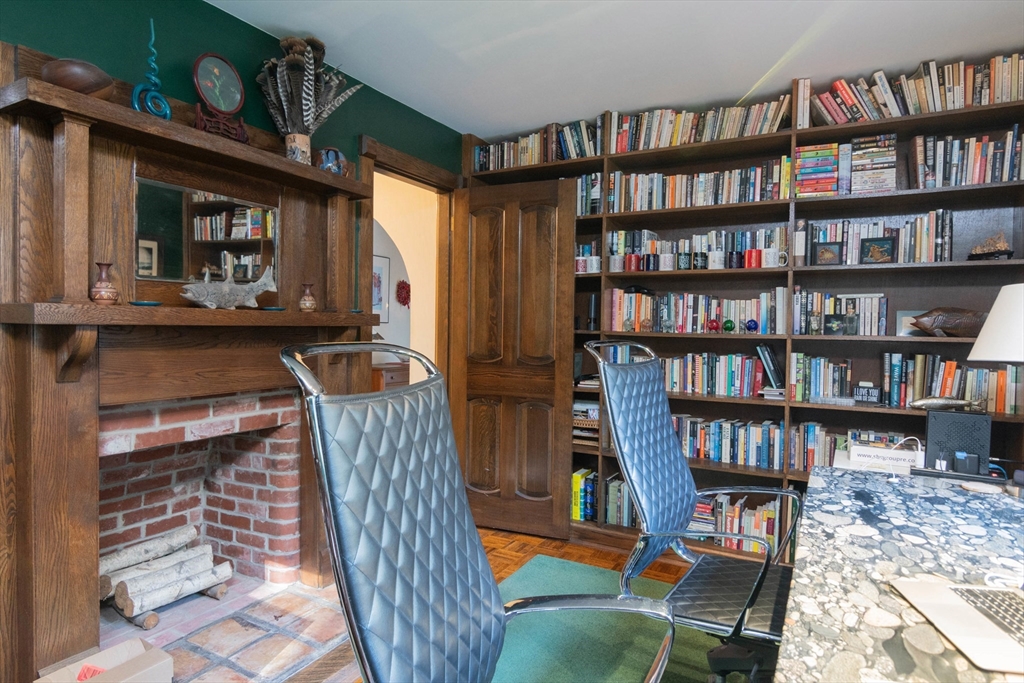 360 Quaker St Property Photo 21
