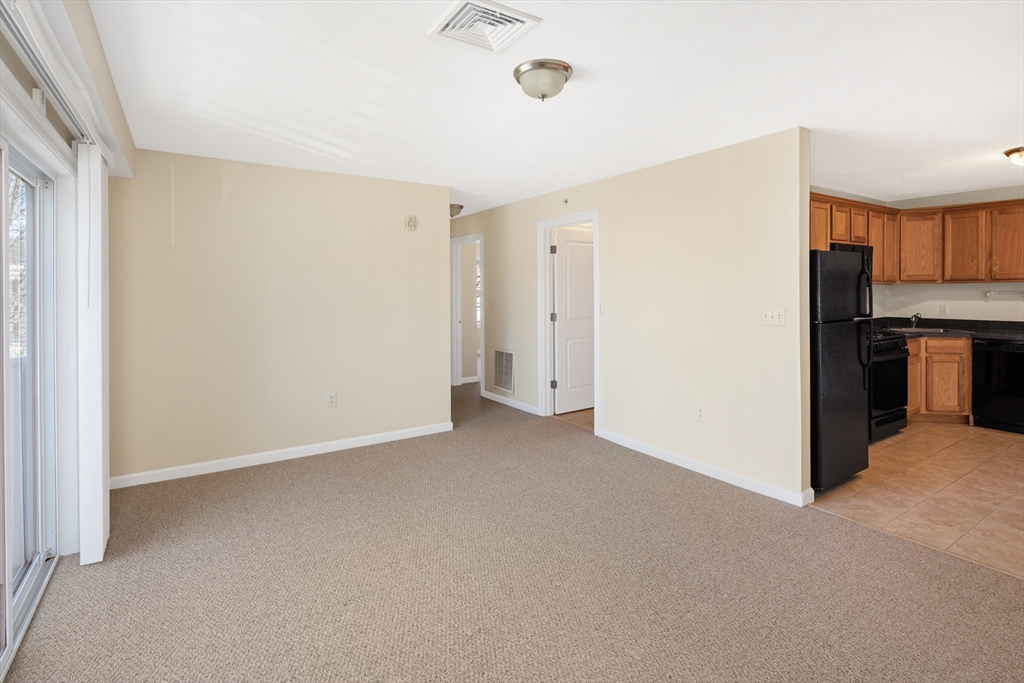 108 California Ave # 301 Property Photo 2