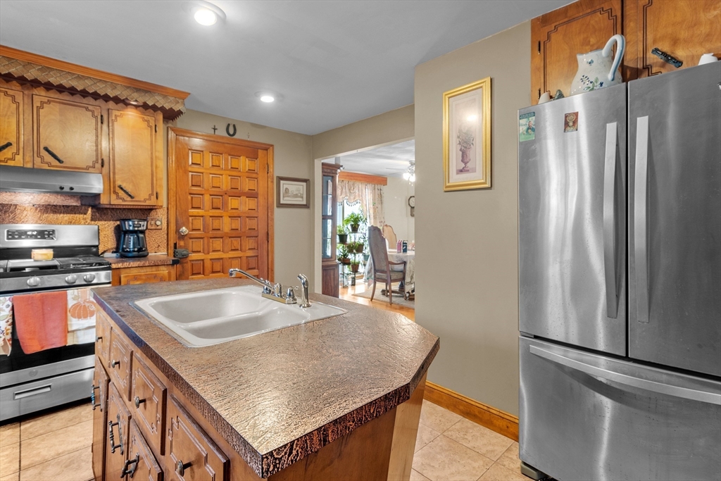 49 Berkley St Property Photo 6