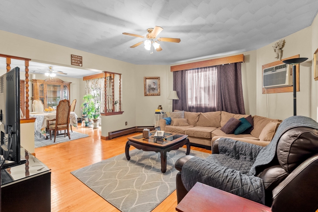 49 Berkley St Property Photo 11